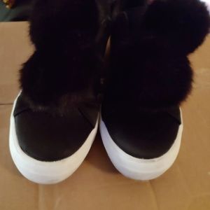 Mossimo Black Athletic Shoes with Pom Poms size 9